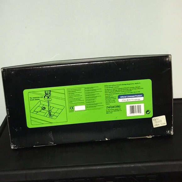 BILL ELLIOT #94 THUNDERBAT AMERICAN MUSCLE NASCAR - Picture 9 of 10